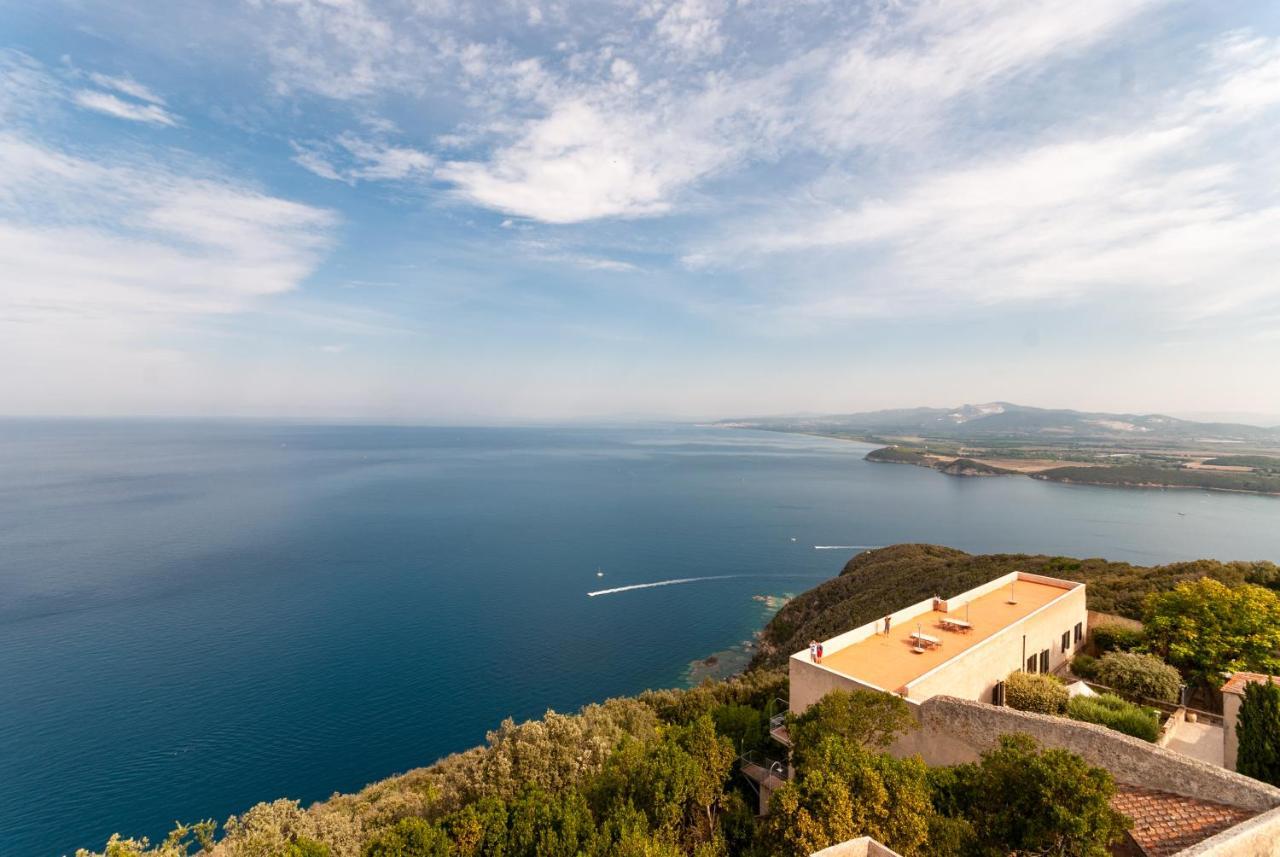Castello Di Populonia Villa A Mare Exteriör bild
