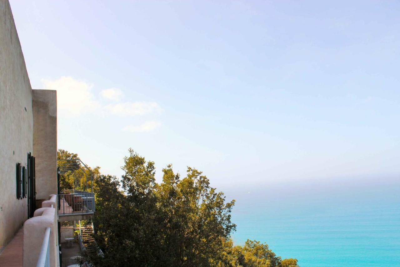 Castello Di Populonia Villa A Mare Exteriör bild